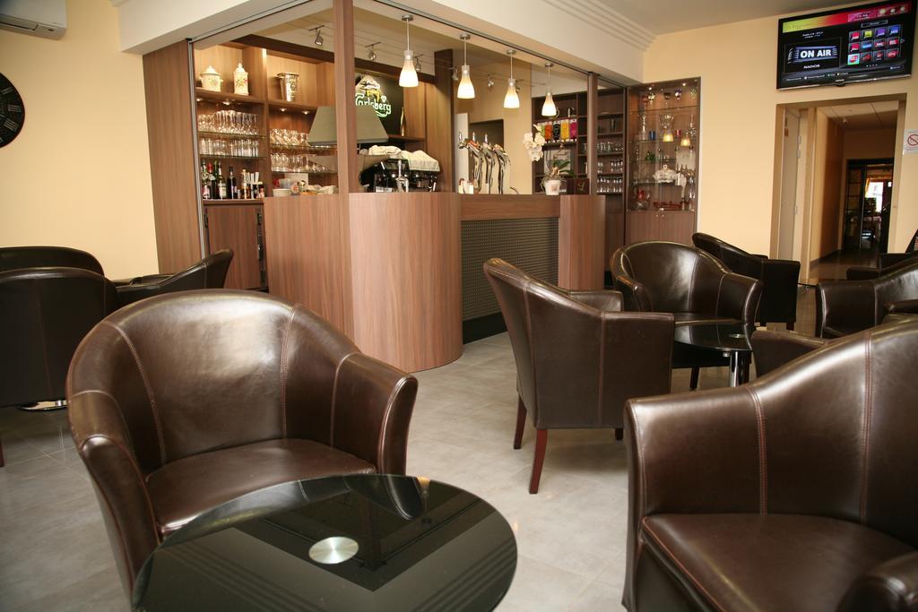 Logis Hotel- Restaurant La Renaissance Baccarat Zewnętrze zdjęcie