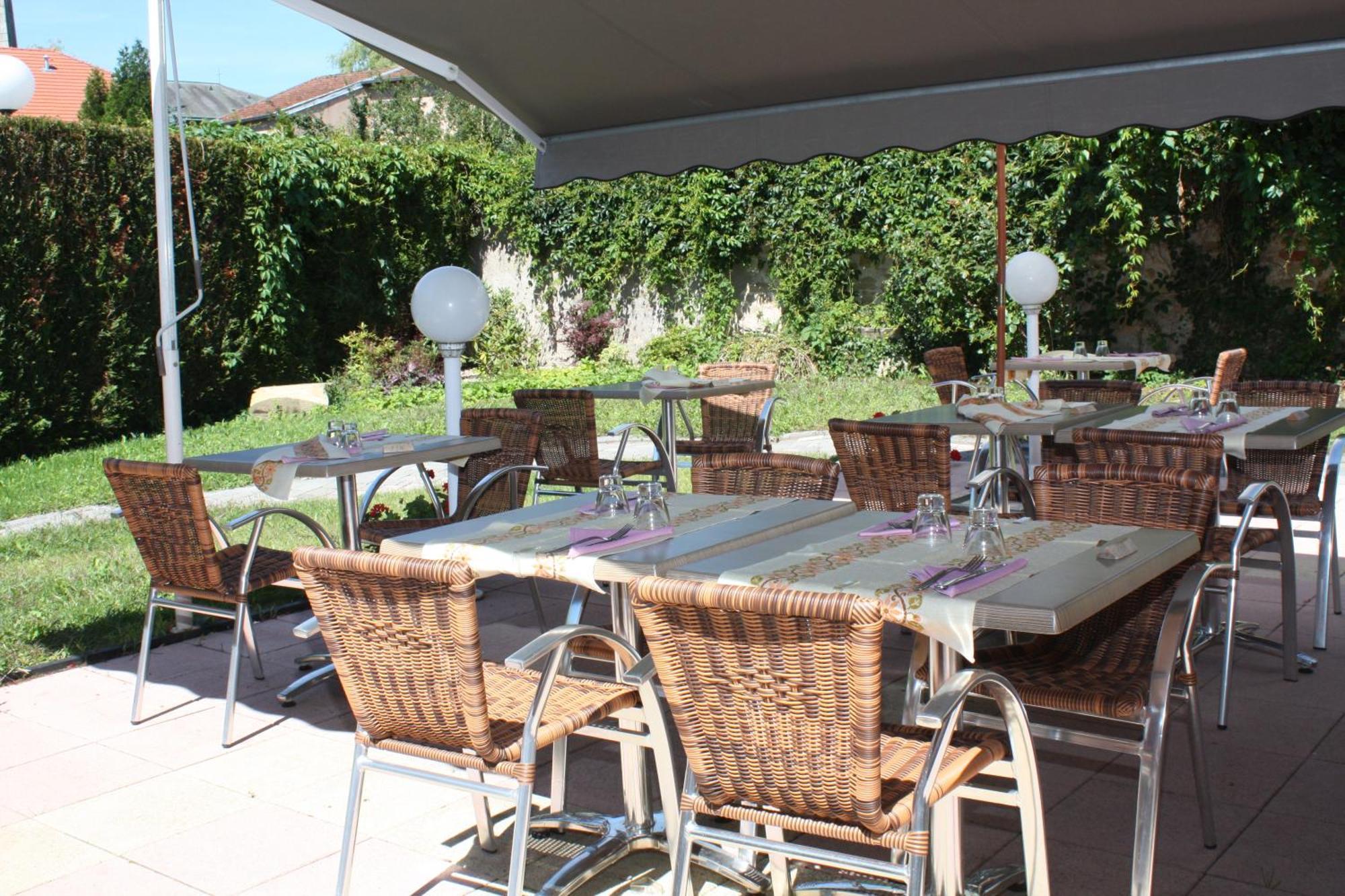 Logis Hotel- Restaurant La Renaissance Baccarat Zewnętrze zdjęcie