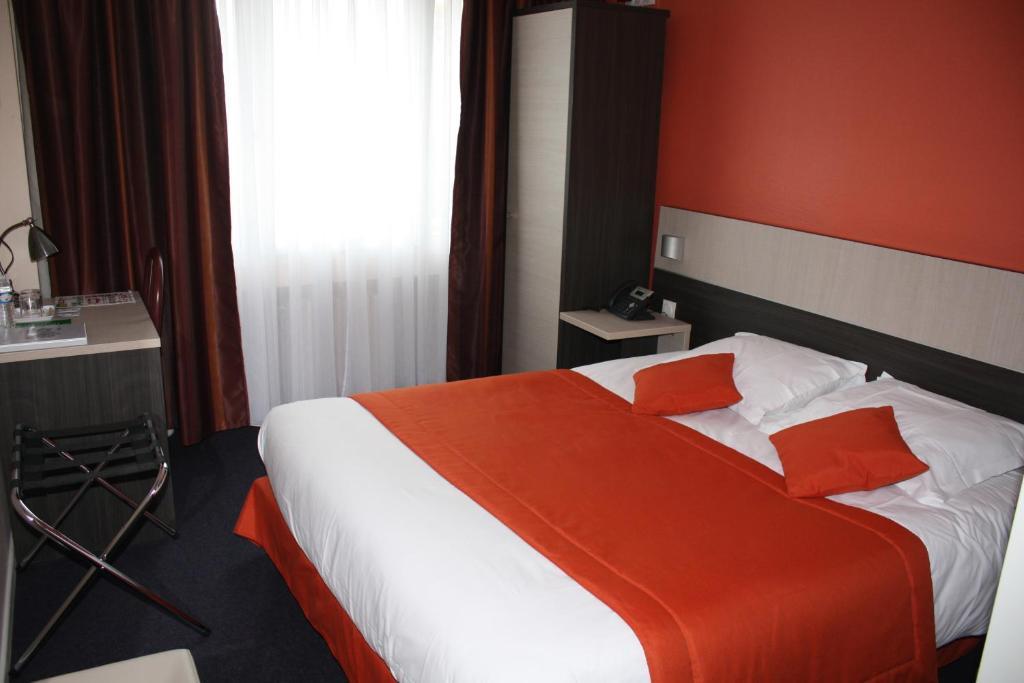 Logis Hotel- Restaurant La Renaissance Baccarat Zewnętrze zdjęcie