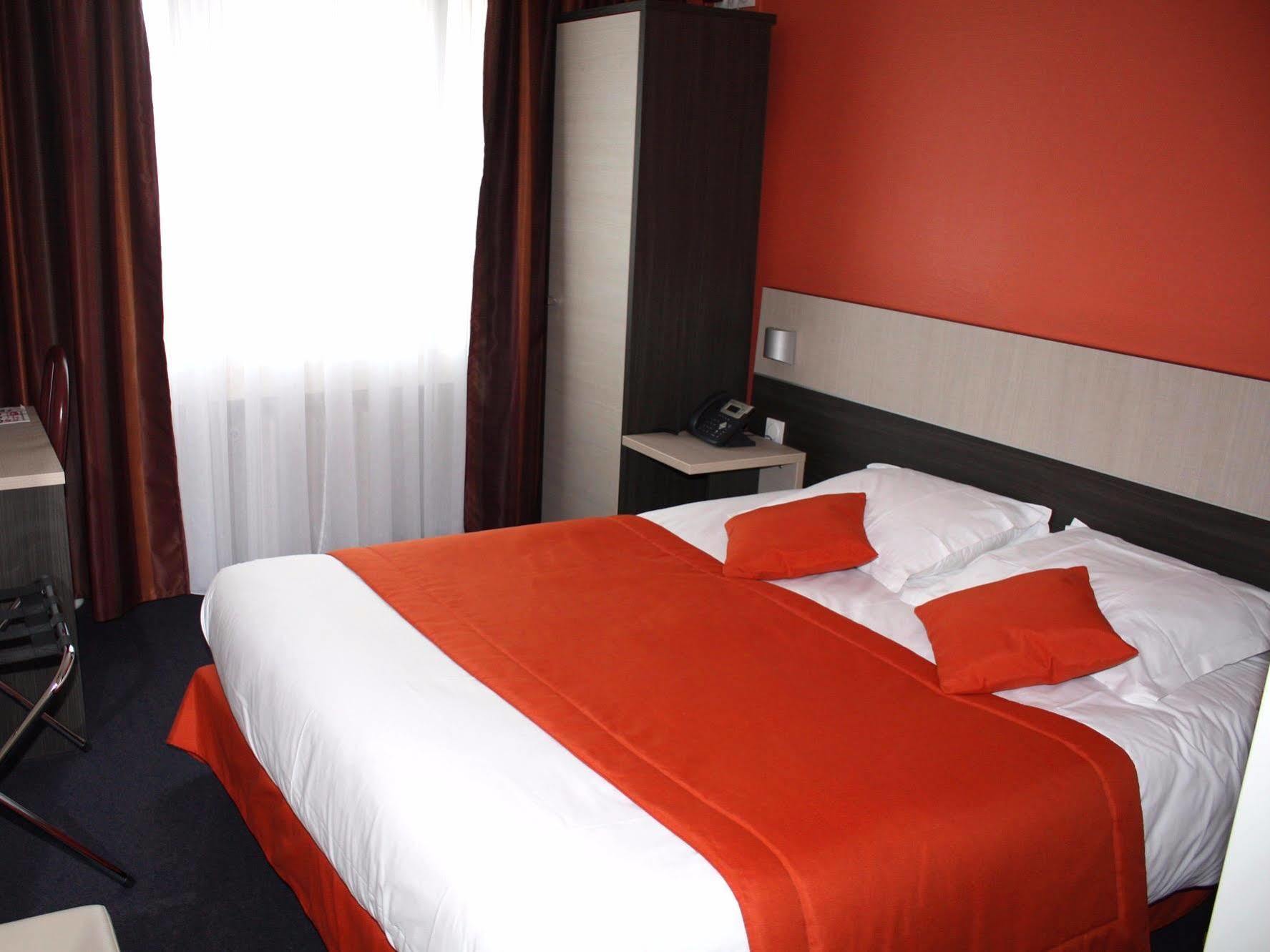 Logis Hotel- Restaurant La Renaissance Baccarat Zewnętrze zdjęcie